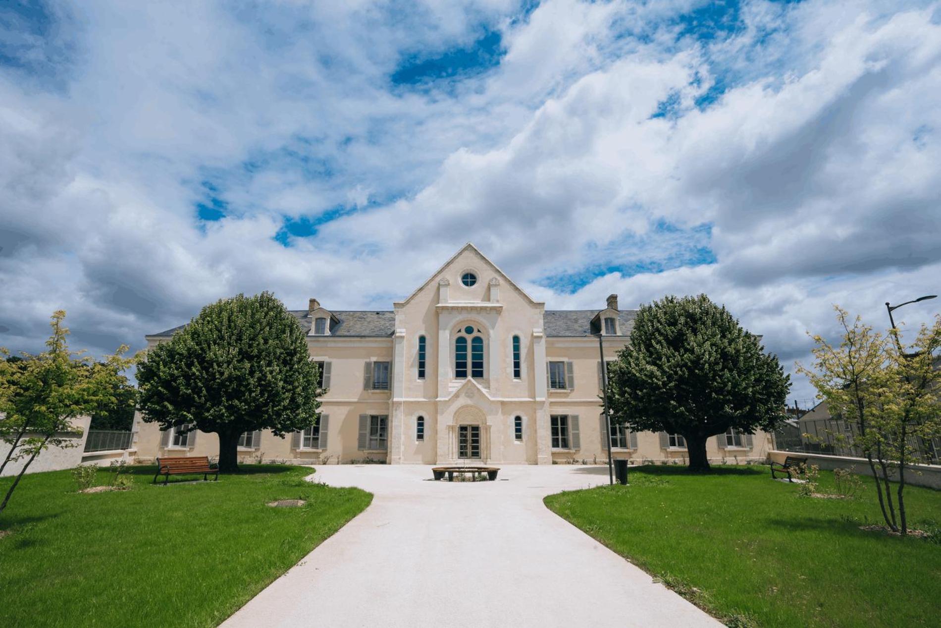 Appart Hotel Saint-Denis Châteauroux Esterno foto