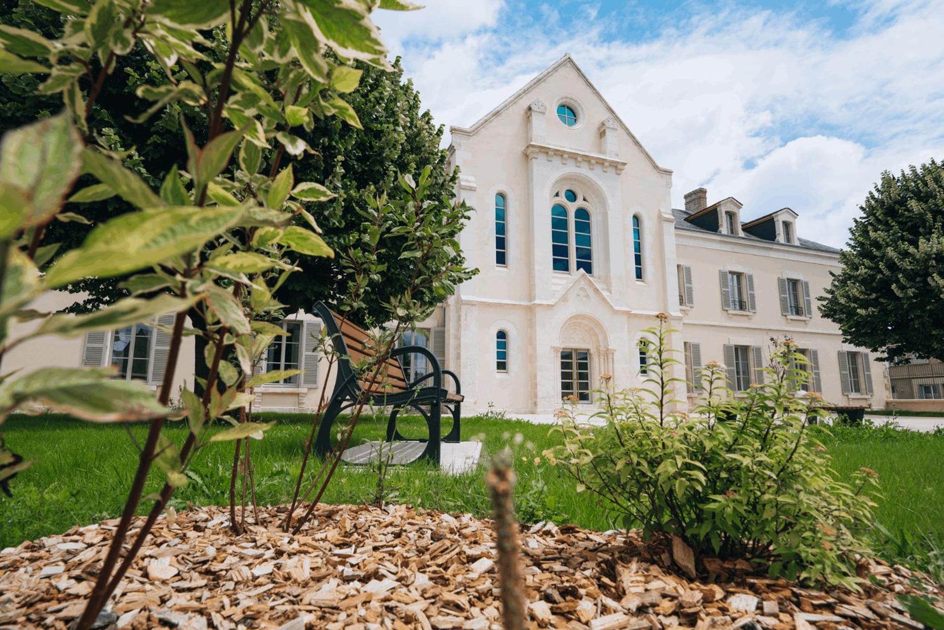 Appart Hotel Saint-Denis Châteauroux Esterno foto